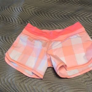Lululemon size 6 shorts never worn